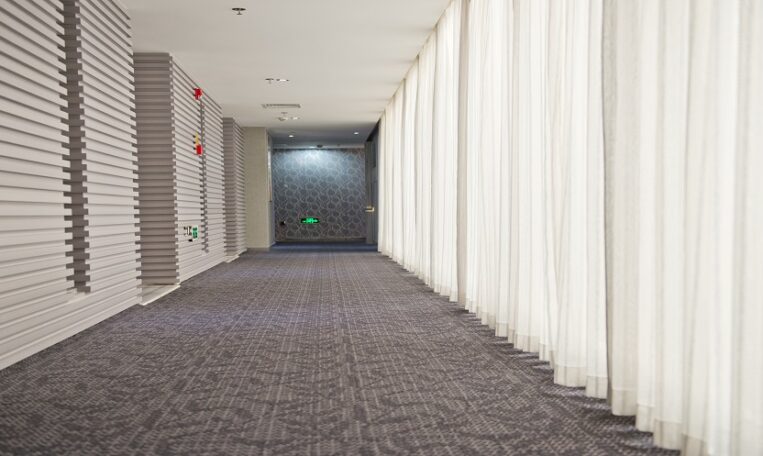 חברת ניקוי שטיחים מקיר לקיר מובילה - מקצוענים 2000